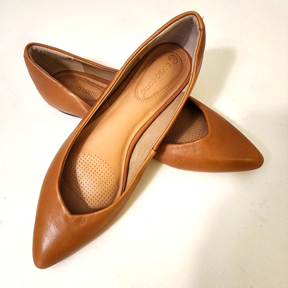 Tan Pointed Flats, Corso Como
